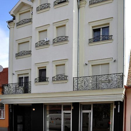 Apartments Soleado Pancevo Luaran gambar